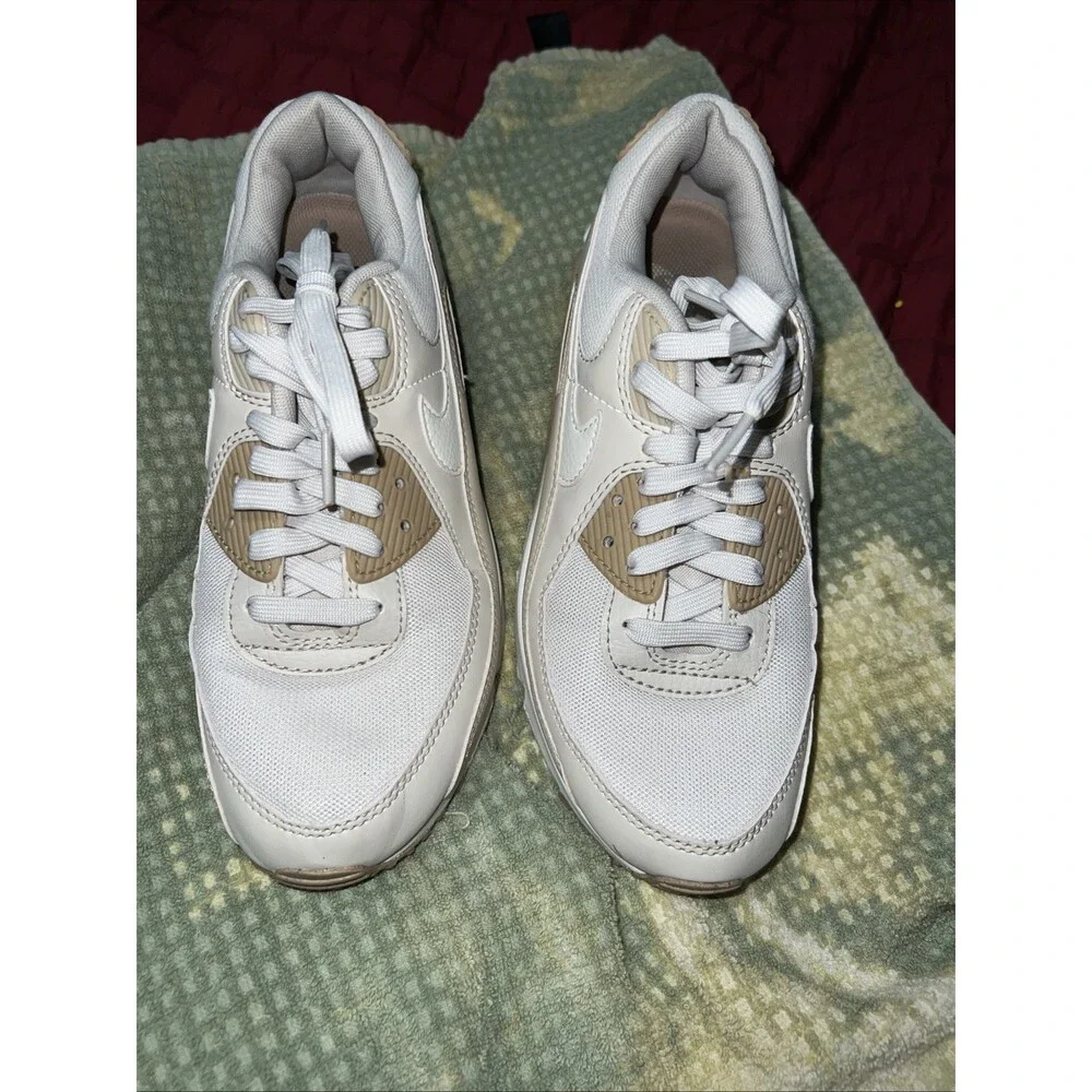 Nike Air Max 90 Phantom Sneakers Beige/White/Tan DH8010-004